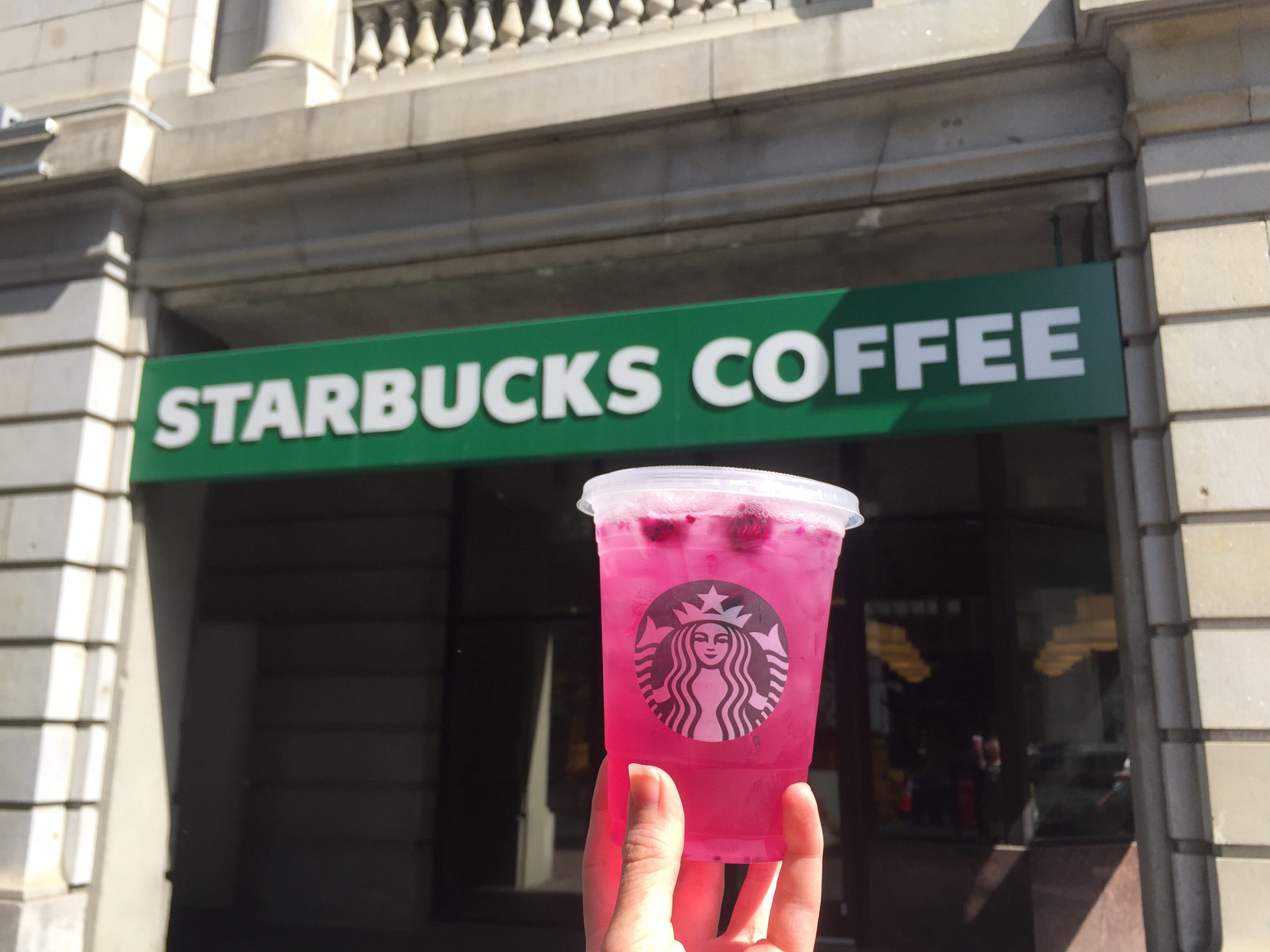 dragon fruit drink starbucks name